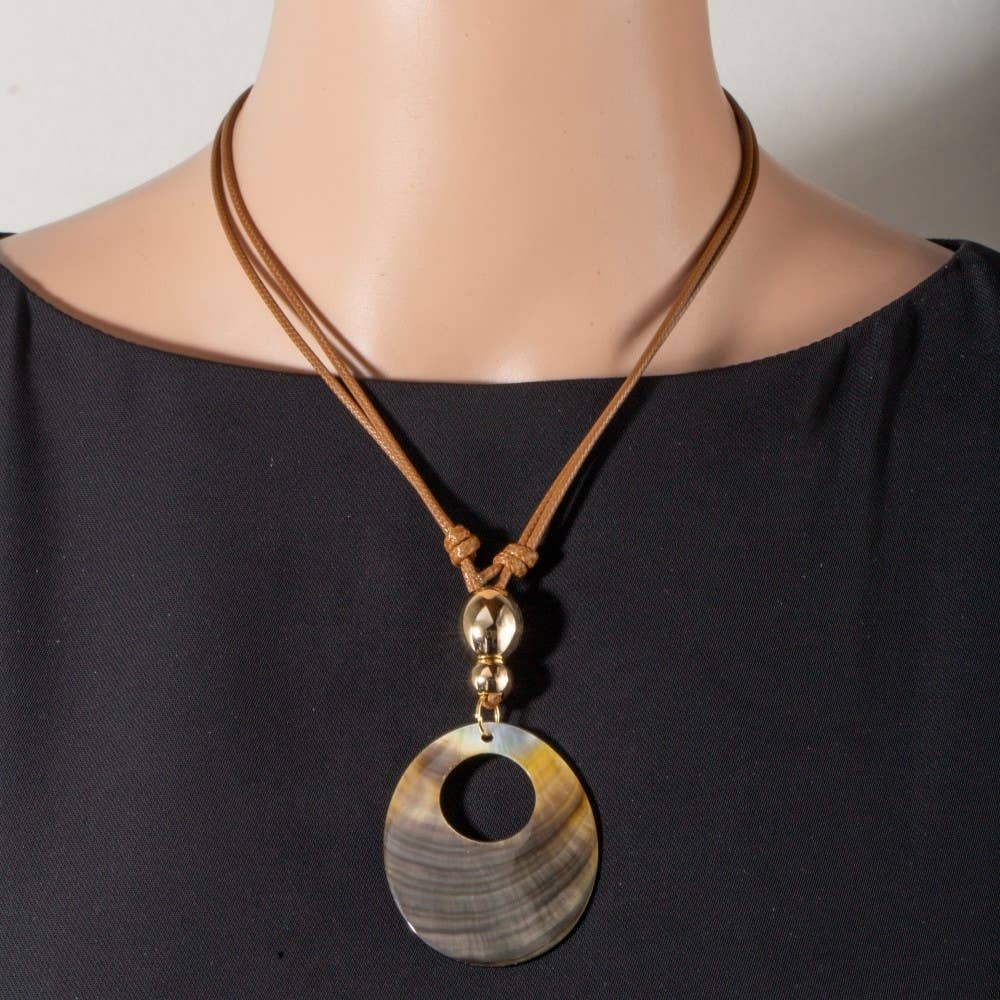 Large Sea Shell Oval Hoop Pendant Layered Cord Necklace
