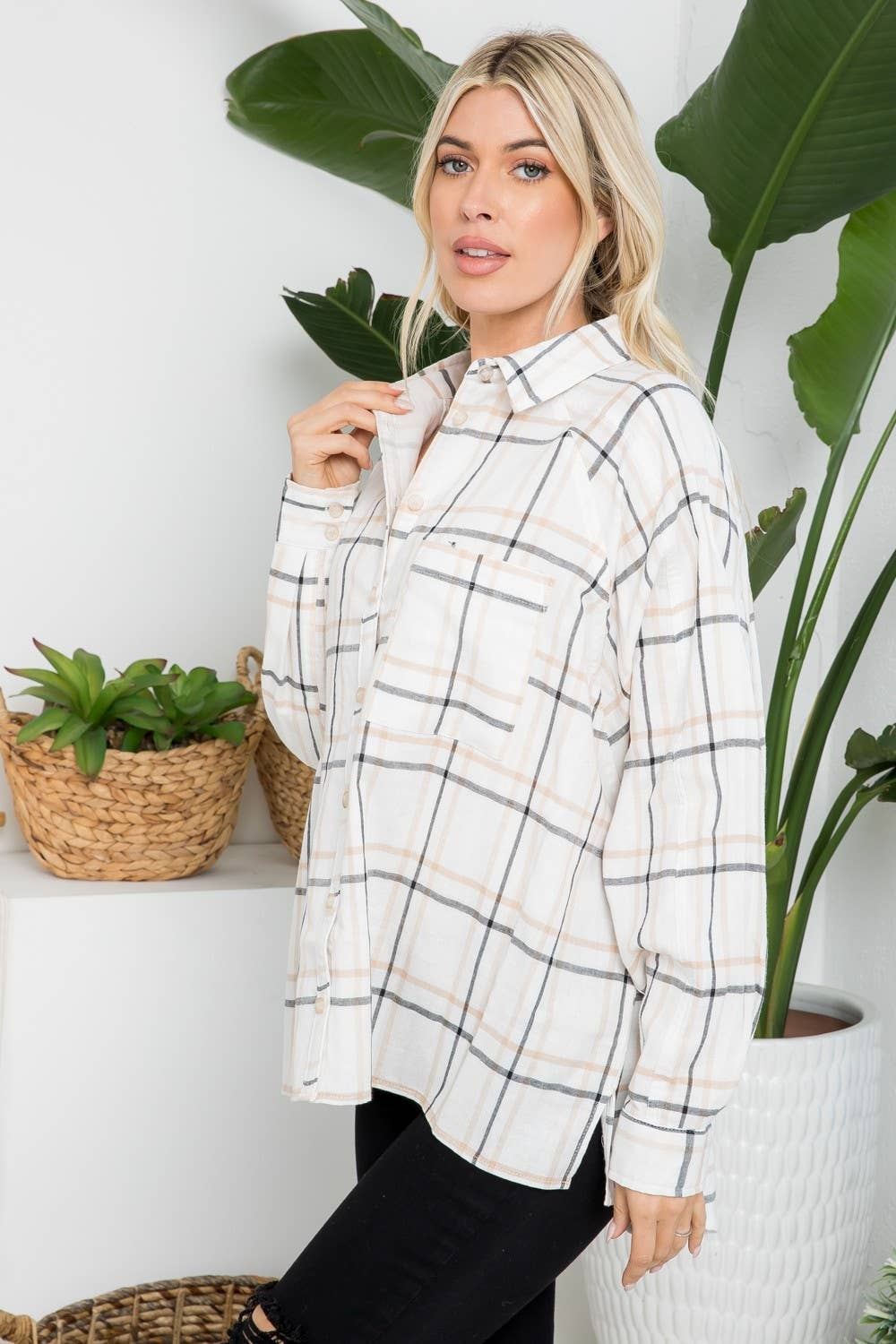 Oversized cotton plaid shirt with raglan sleeves from 26 International, featuring a relaxed fit and classic tartan pattern.