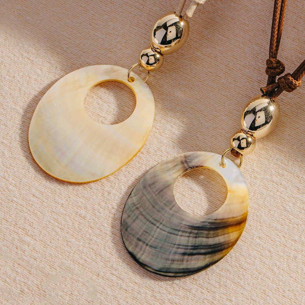 Large Sea Shell Oval Hoop Pendant Layered Cord Necklace