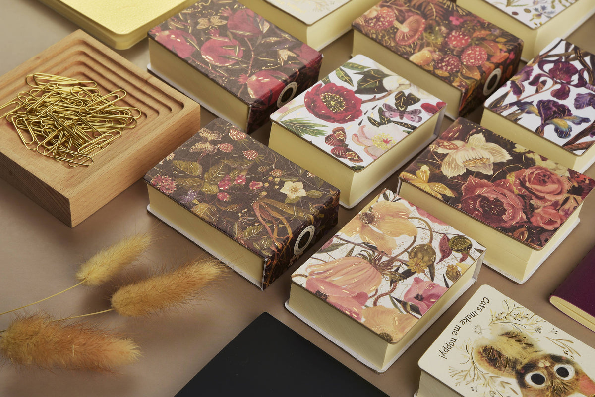 Tear-Away Notepad by BV Bruno Visconti featuring a colorful lush bouquet floral design on the cover.