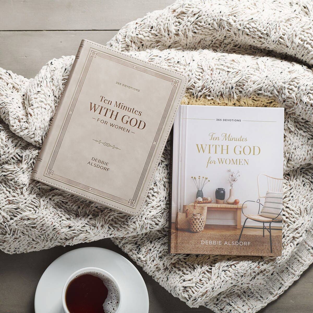 Hardcover devotional book for women titled "10 Minutes with God" by Christian Art Gifts, featuring a serene cover design.