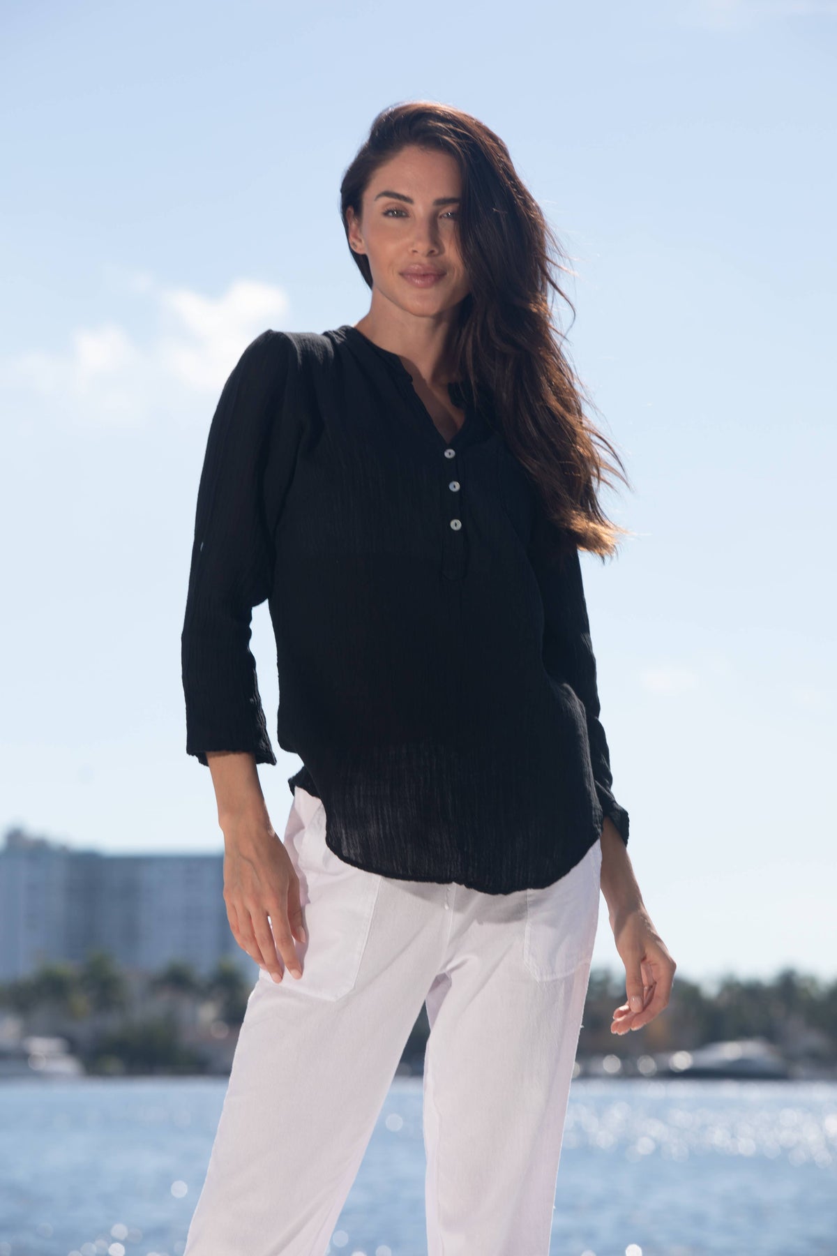 Cotton Natural Linda Top featuring a relaxed fit with short sleeves and a soft, breathable fabric in a casual style.