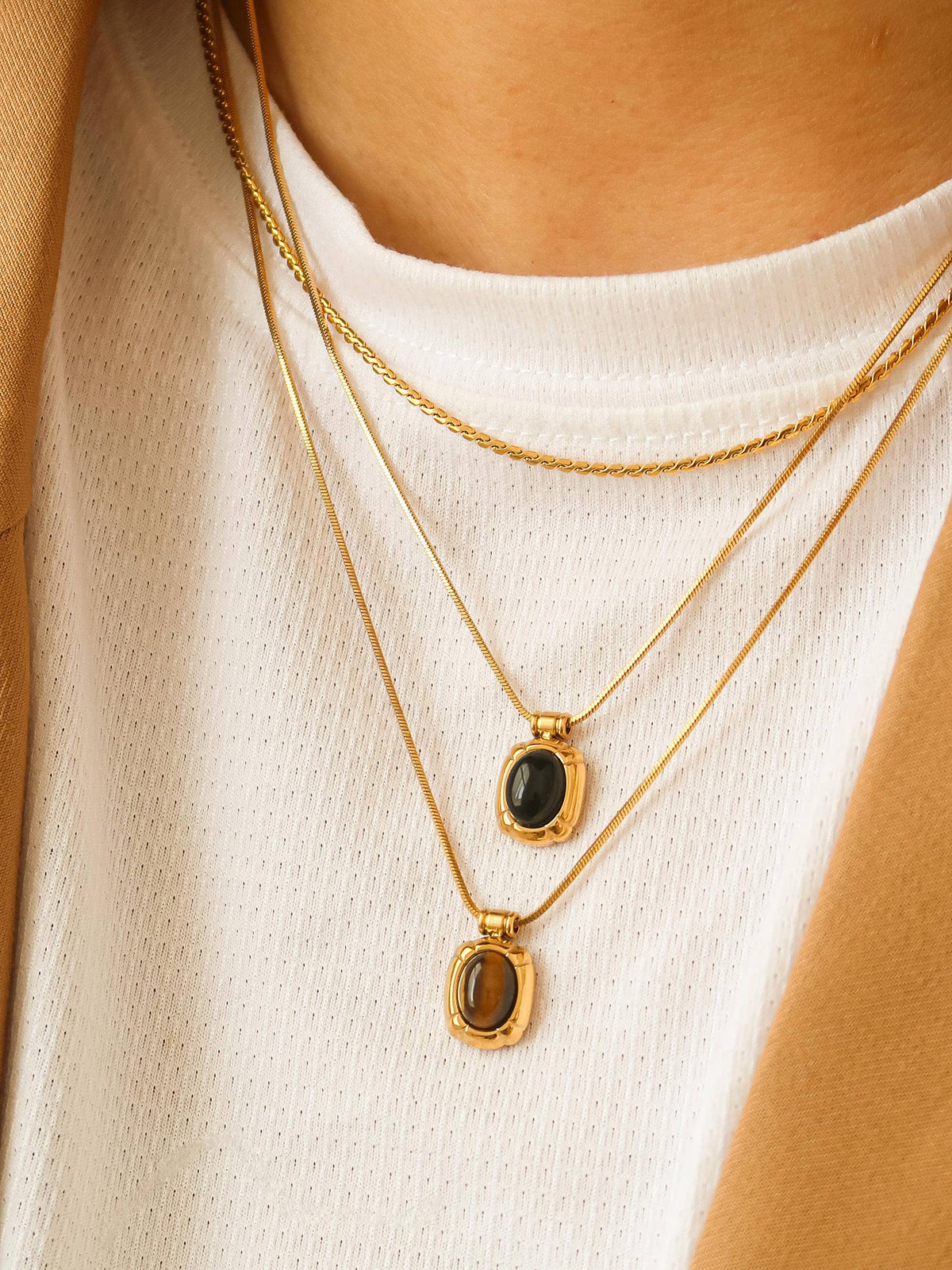 18K gold non-tarnish necklace with natural stone pendant, elegant jewelry piece featuring a delicate chain and gemstone detail.