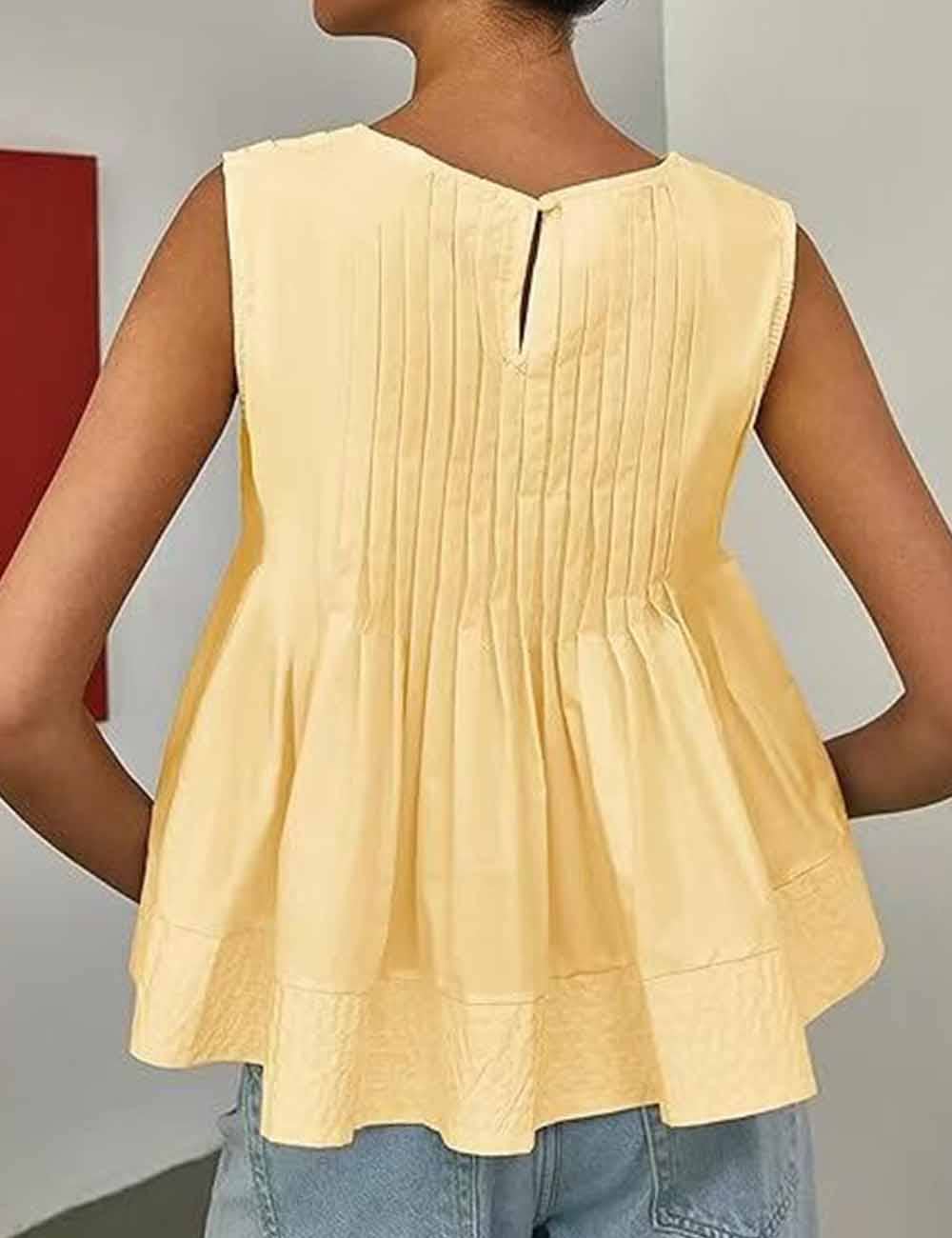 Sweetkama ladies solid color pleated sleeveless tank top with a relaxed fit and pleated front, perfect for casual wear.